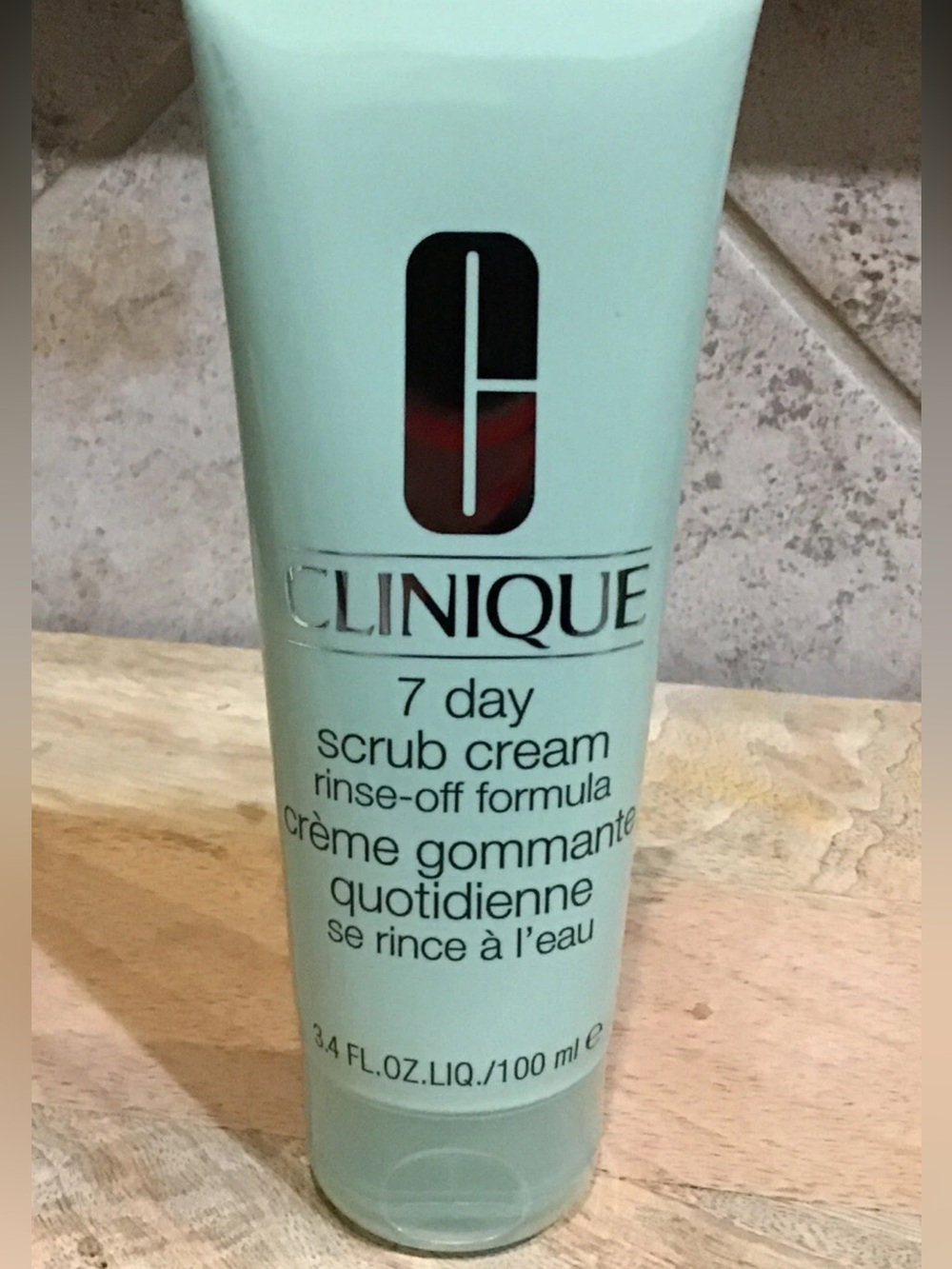 CLINIQUE / 7 Day Scrub Cream Rinse-off Formula 3.4 oz/100 mL  NEW